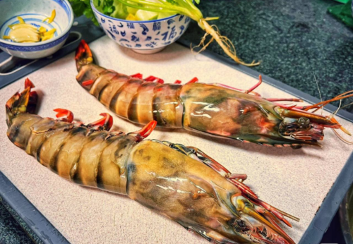 Colossal Black Tiger Prawns photo review